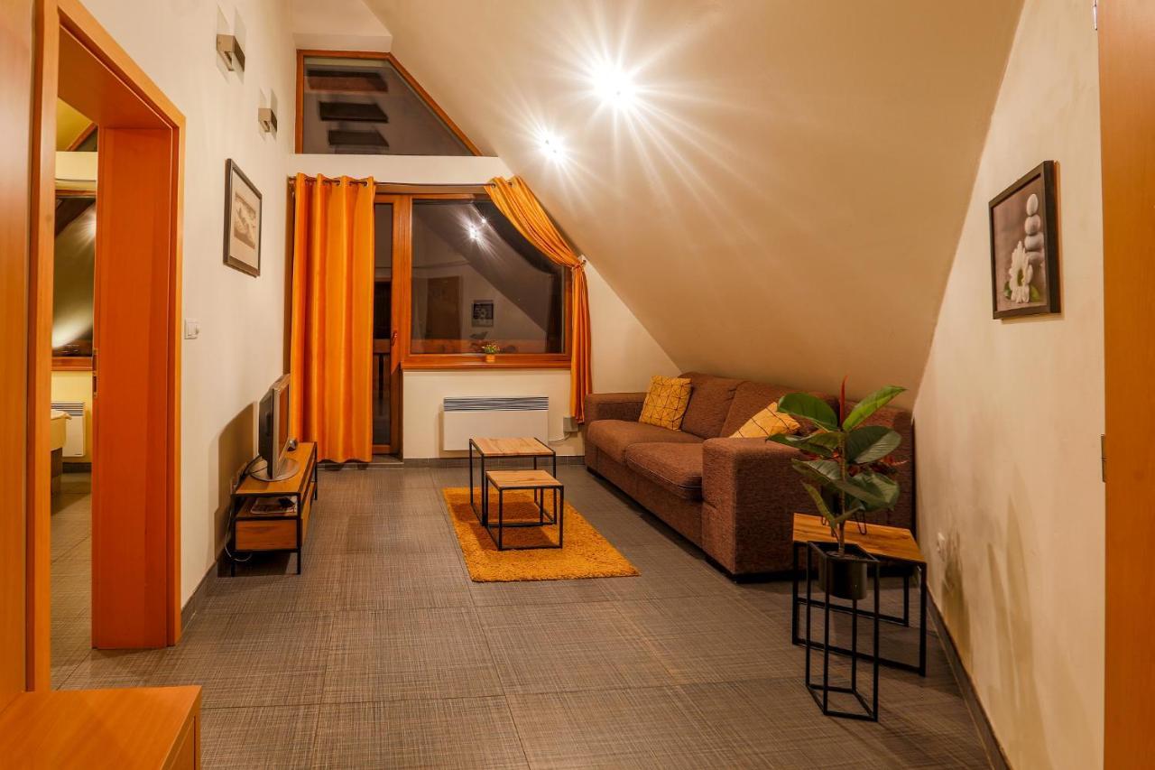 Apartmanovy Dom Fatrapark 1 S Wellness - Hlavna Recepcia Rużomberk Zewnętrze zdjęcie
